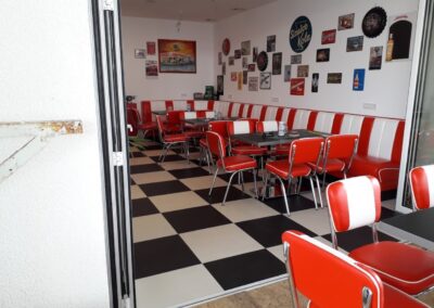 Avia Retro Cafe